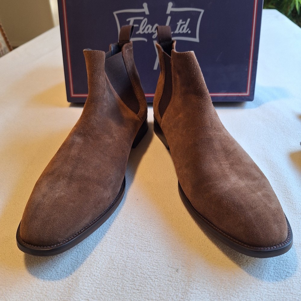 Flag Ltd. Men's Tan Suede Chelsea Boots